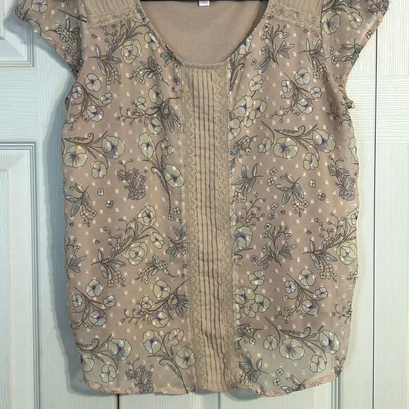 LAUREN CONRAD Size Medium Tan Cream Floral Lace Mixed Media Blouse Neutral - Picture 2 of 7